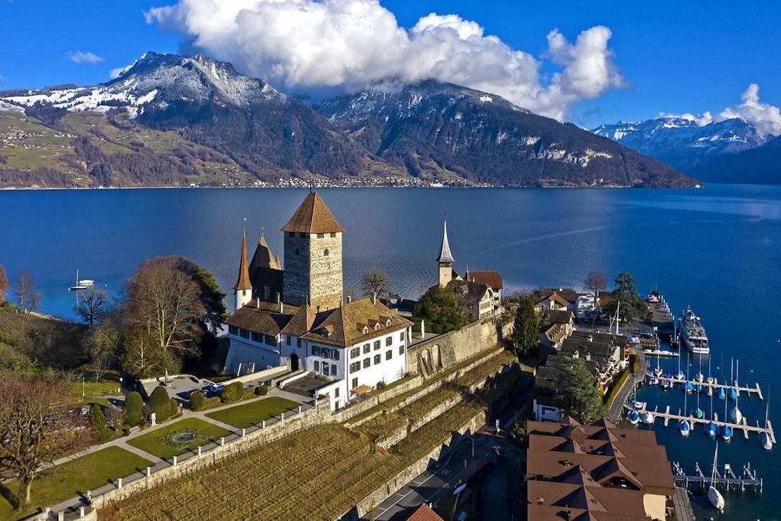 İsviçre'nin en eski kalelerinden: Spiez Kalesi
