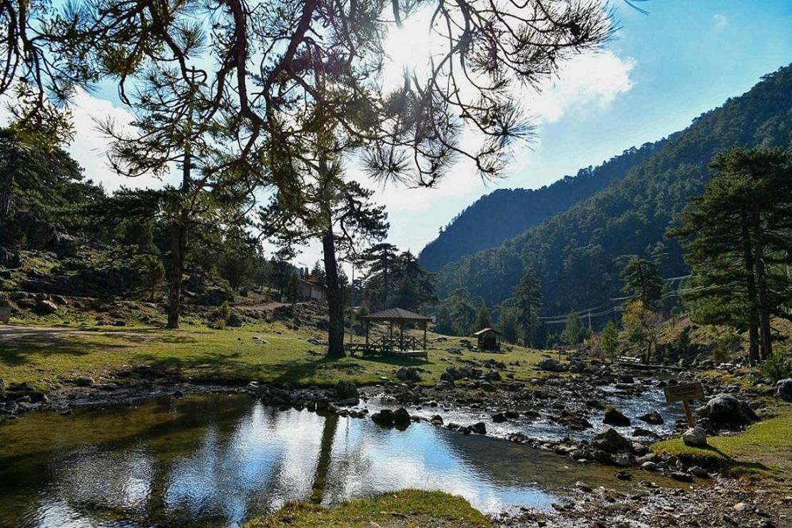 Isparta'nın doğa harikası Aksu Başpınar Tabiat Parkı