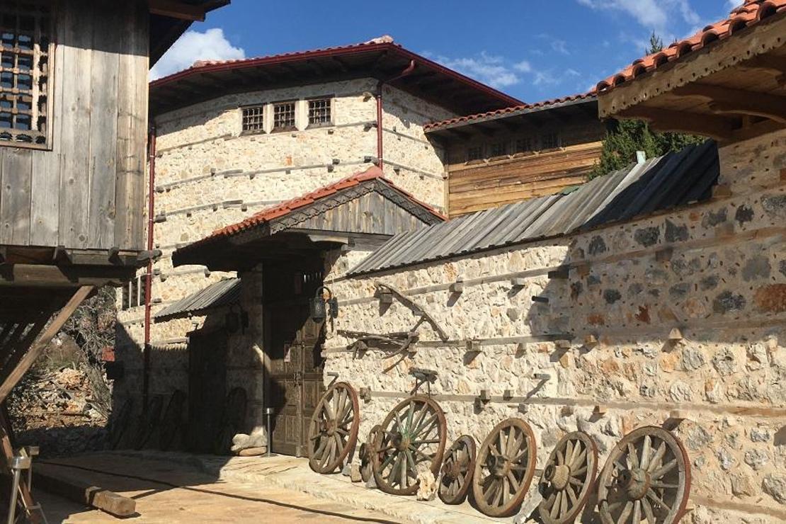 Tarihi köyde etnografya müzesi kurdu