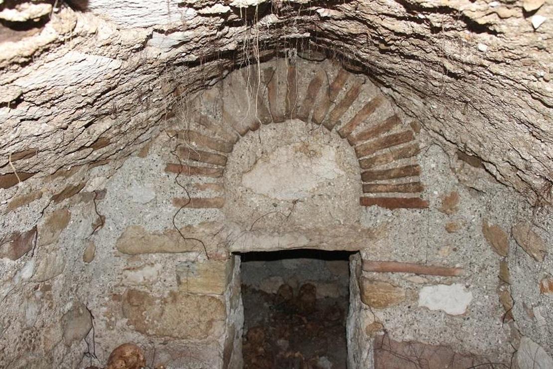 Erbaa'da Roma dönemine ait olduğu tahmin edilen toplu mezar bulundu