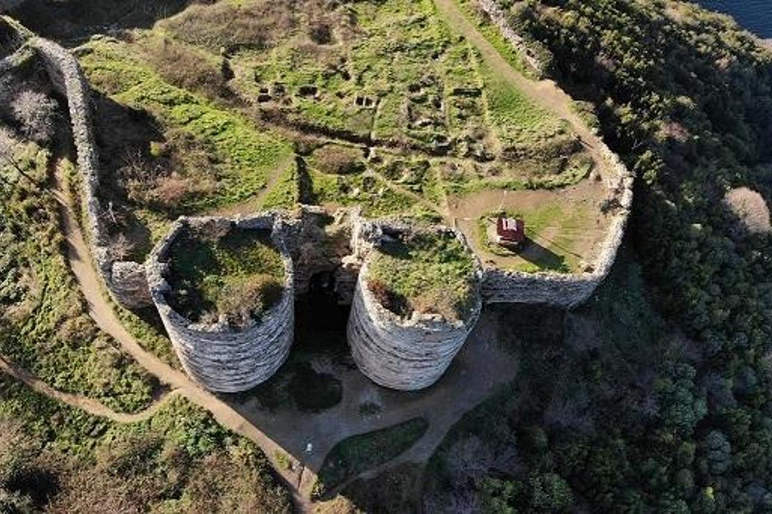 UNESCO listesindeki tarihi kale harabeye döndü