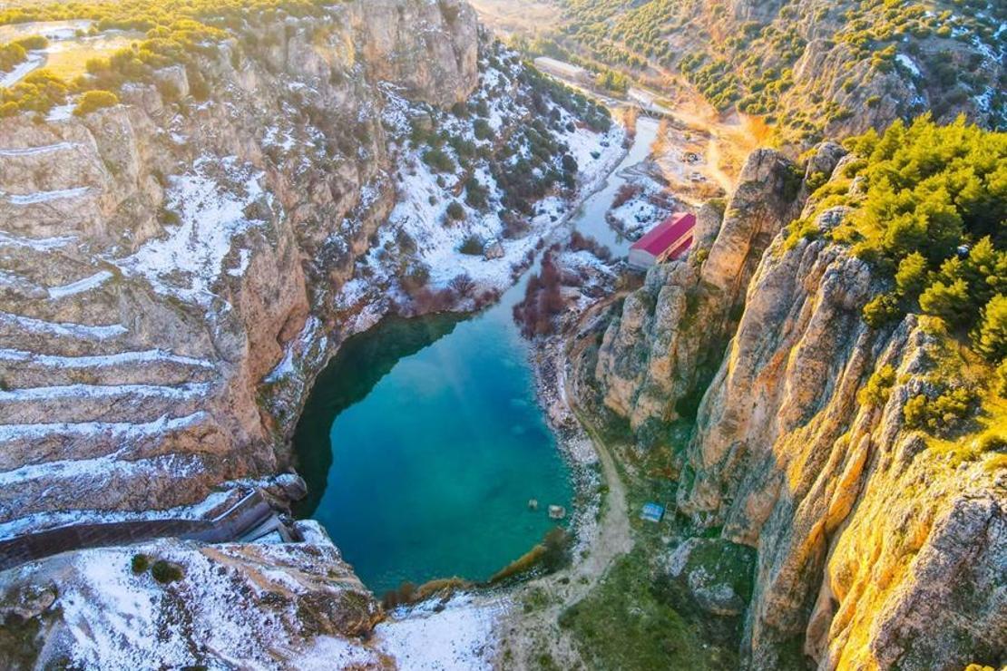 Kartalkaya Barajı fotoğrafçıların ilgi odağı oldu