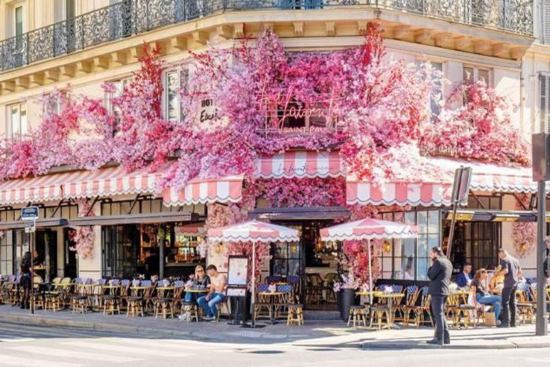 Meşalenin ışığında Paris’te romantizm