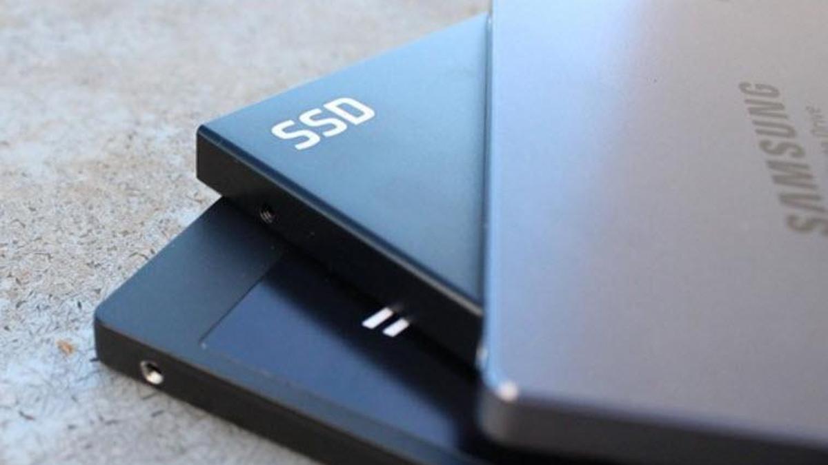 Внешний ssd накопитель 2023. Apple SSD sd0256f. Красивый внешний SSD. Гидра ссд диск.