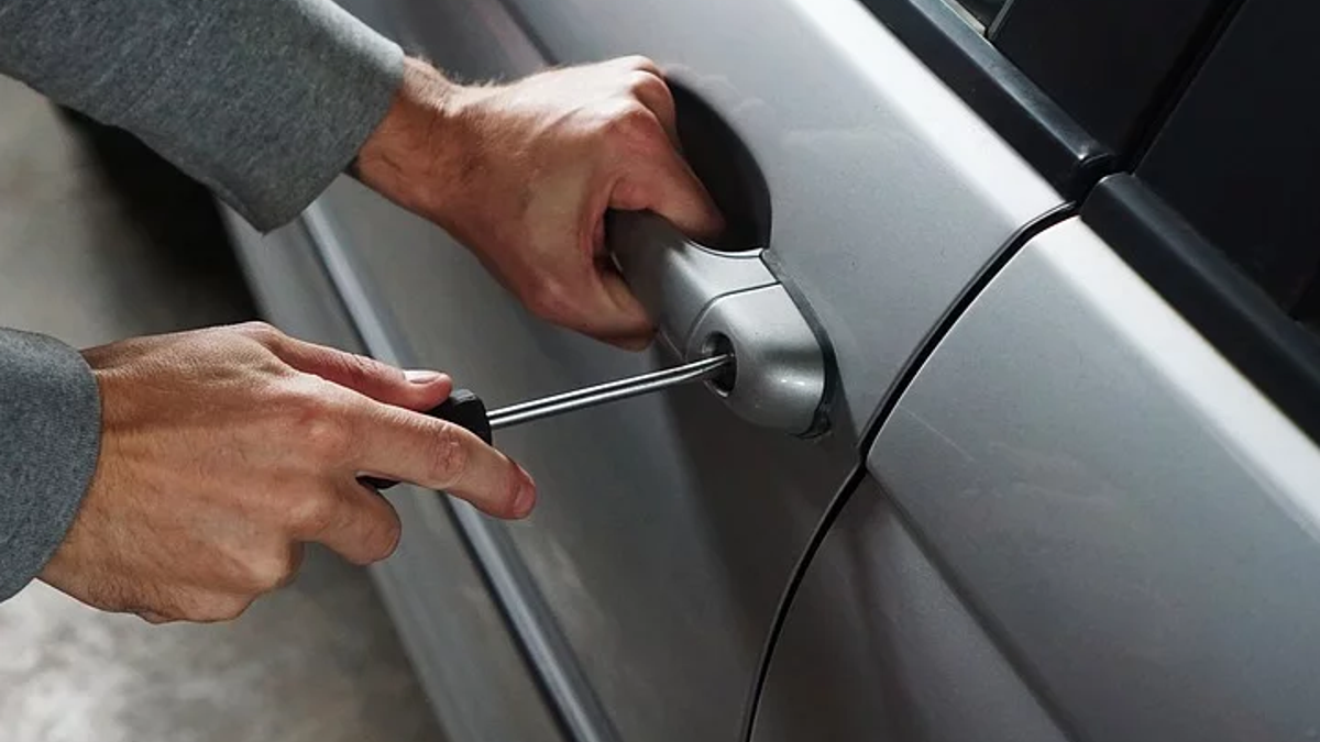 Rüyada hırsız görmek ve yakalamak ne anlama gelir? Rüyada eve hırsızın