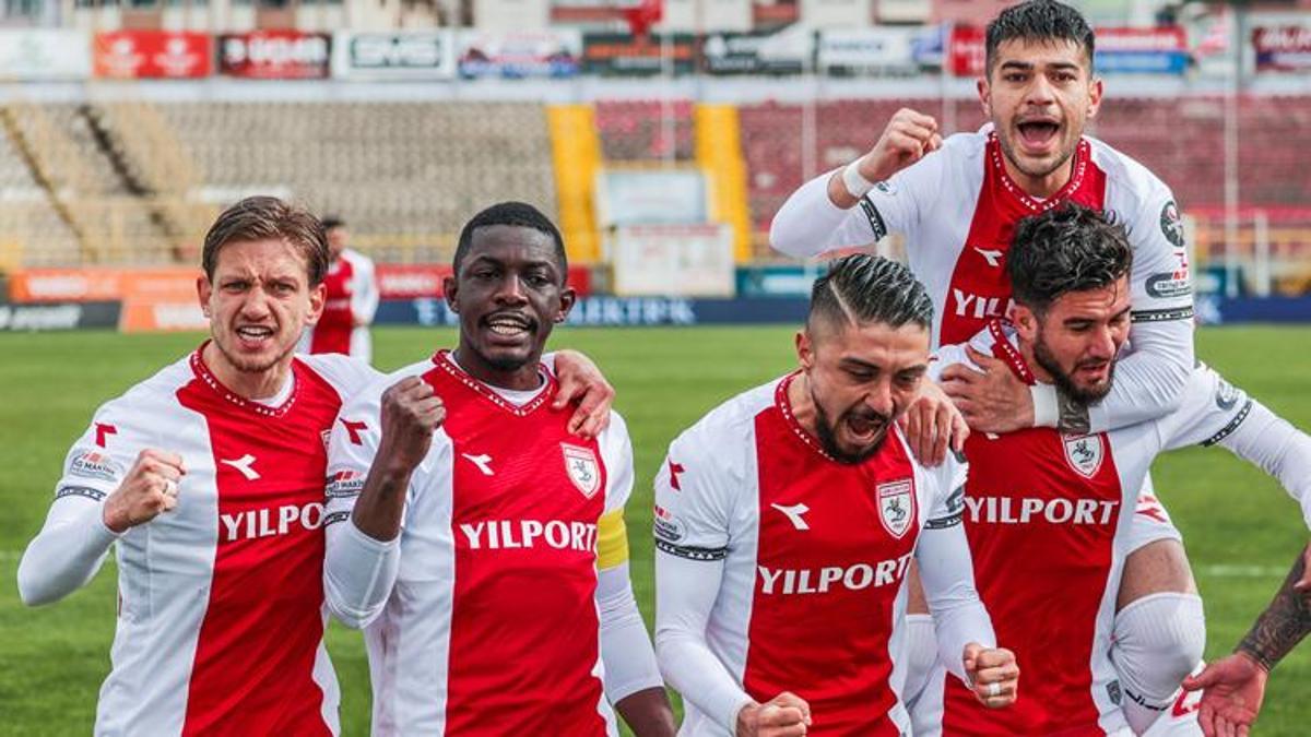 Son Dakika: Samsunspor 11 Yıl Sonra Süper Lig'de! Eyüpspor Kaybedince ...