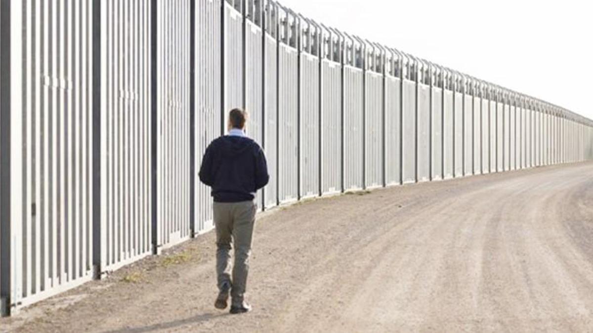 Η Ελλάδα χτίζει νέο τείχος στα σύνορα