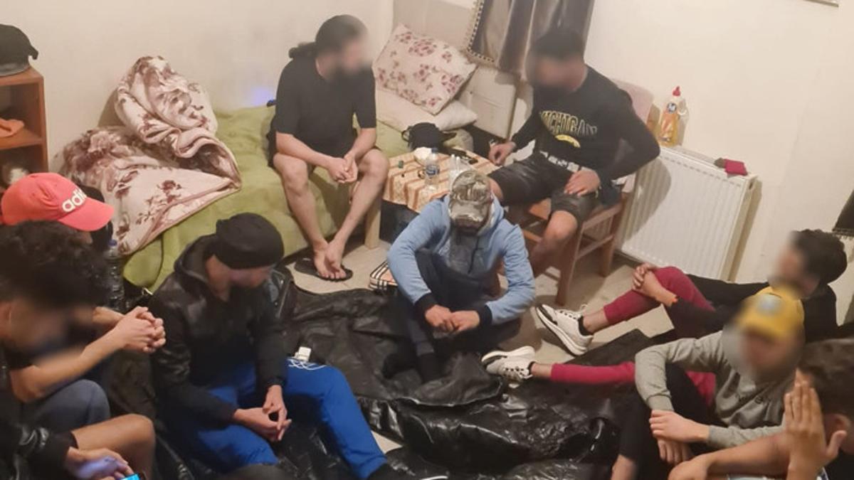 Kaçak göçmenleri sınır illerden İstanbul’a getiren 2 şüpheli tutuklandı