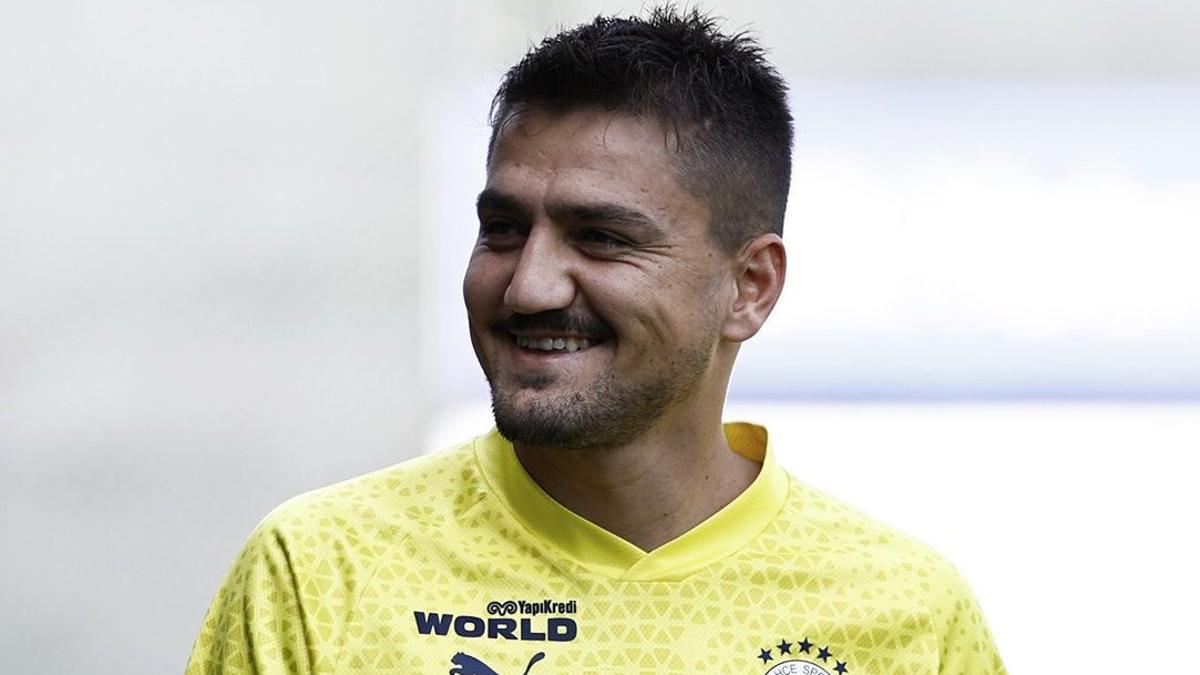 Fenerbahçe’de, sakatlığı bulunan Cengiz Ünder saha çalışmalarına başladı