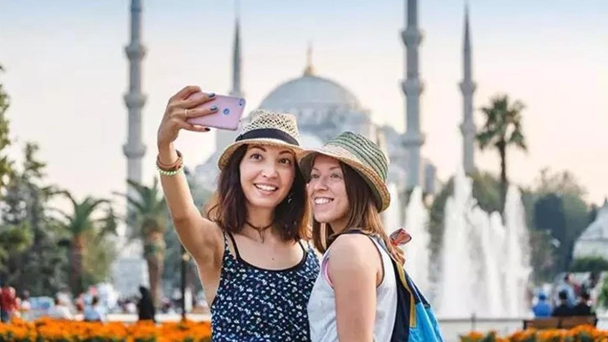 Kültür ve Turizm Bakanlığı İstanbul’a gelen turist sayısını açıkladı
