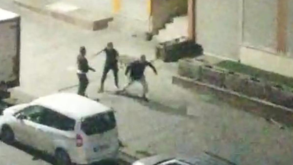 İstanbul Sultangazi’de silahlı kavga: Peş peşe ateş etti