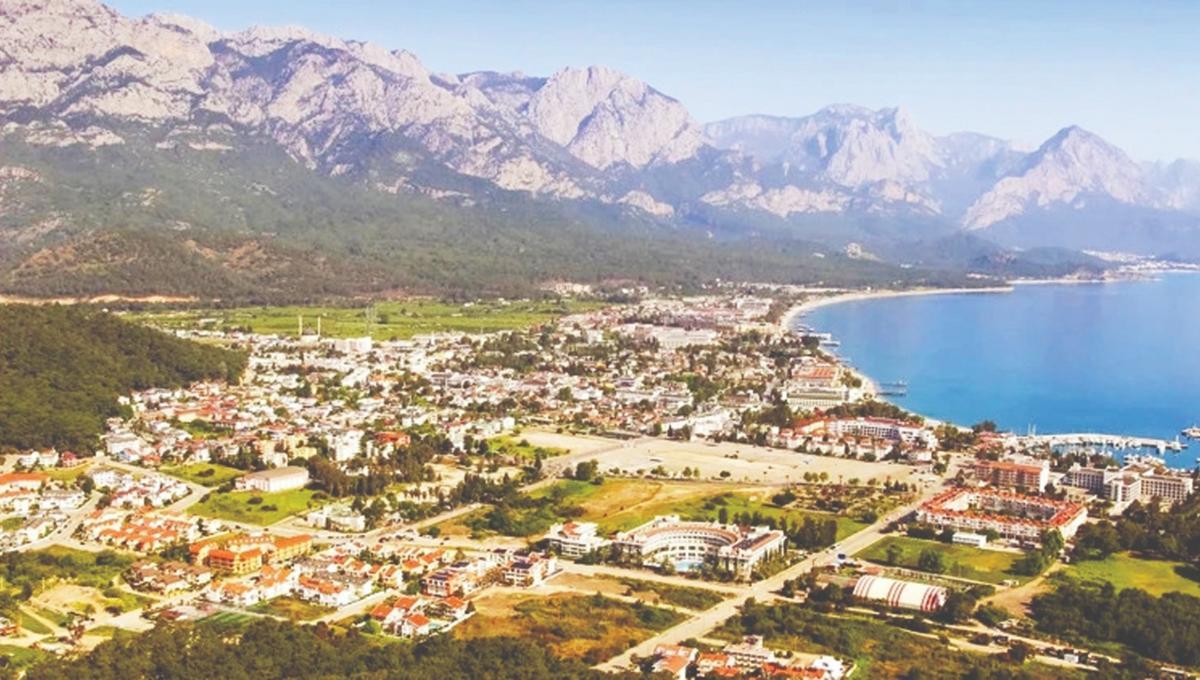 Unlawful transfer of Treasury-owned lands in Antalya exposed