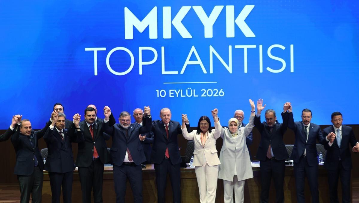 Erdoğan urges unity as AKP gains four mayors