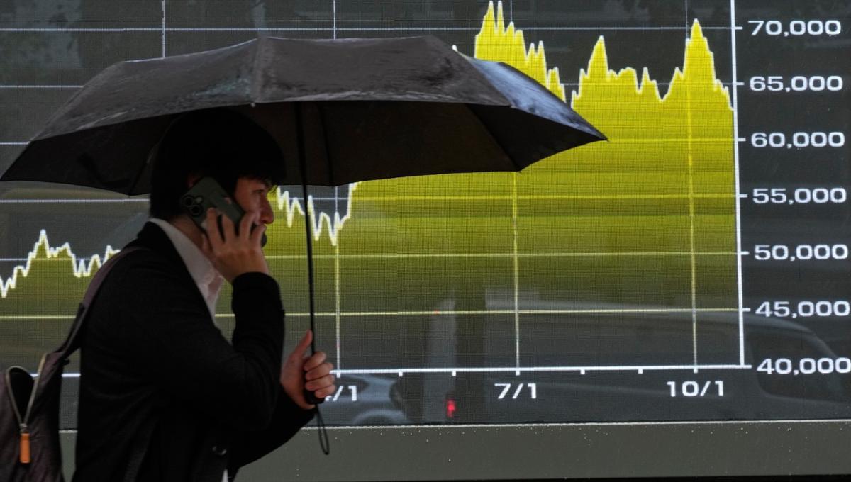 Investors brace for tech earnings, central bank decisions