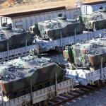 Turkey sends more troops, tanks on Syria border