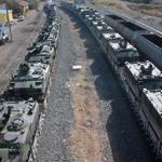 Turkey sends more troops, tanks on Syria border