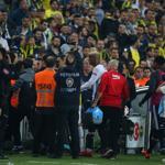 Violence erupts during Fenerbahçe-Beşiktaş derby