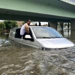 Heavy mid-summer rain paralyzes life in Istanbul
