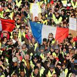Thousands of yellow vests hit French streets in fifth Saturday of protests