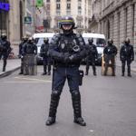 Thousands of yellow vests hit French streets in fifth Saturday of protests