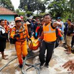 Photos of Indonesia tsunami aftermath show devastation, tragedy
