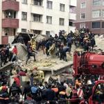 7-story building in Istanbul collapses