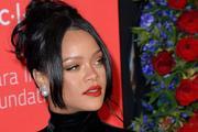 Rihanna’dan Makyaj ve Güzellik Tüyoları
