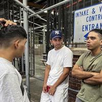 Mayor declares state of emergency for NYC over migrants - World News