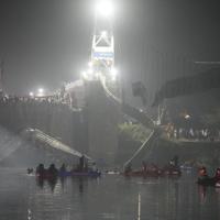 Suspension bridge collapse kills over 130 in India - World News
