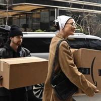 Bella Hadid brings aid to quake survivors - World News