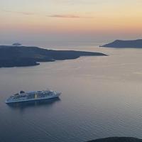 Greece pushes green transition on its fragile islands - World News