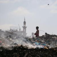 Gaza aid plans push for forces displacements: Reports