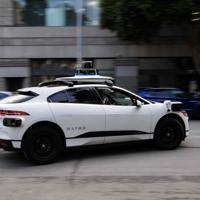 Uber plans San Francisco robotaxis in Waymo challenge - Latest News