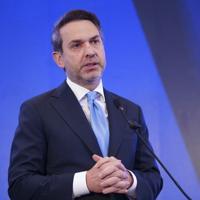 Ankara renews Russia gas contracts for one year, minister says