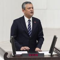 Özel slams government’s economic record in budget debate