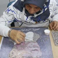 Women revive Germanicia mosaics
