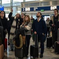 Air traffic restored in Greece after radio frequency loss