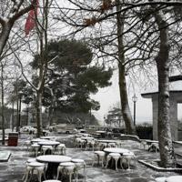 Cold snap strikes again as Istanbul rain turns into snow spectacle
