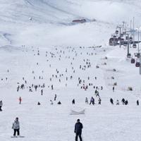 Türkiye’s ski resorts overflow with visitors during midterm break