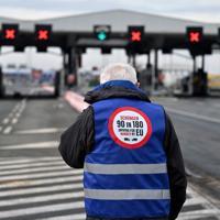 Truckers' Balkan border blockade over EU rules continues