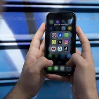 Türkiye’s digital habits mapped as daily internet use surpasses 7 hours