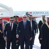 Erdoğan pays visit to Saudi Arabia amid US-Iran tension