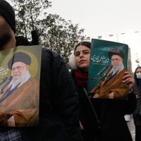 Trump says Iranian leader 'should be very worried' amid questions over talks