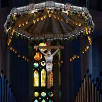 Sagrada Familia reaches new heights despite delays