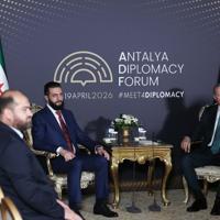 Erdoğan steps up sideline diplomacy at Antalya forum