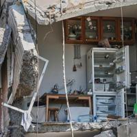 Russia pummels Kiev, killing at least 24 and denting peace hopes