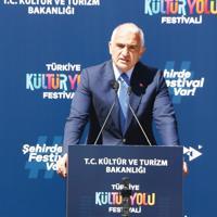 Bookings show early signs of recovery: Tourism Minister