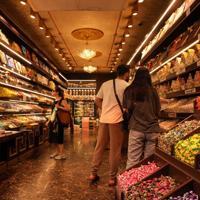 Turkish consumer confidence edges higher in May