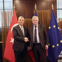 Türkiye aims to boost trade with France to $30 billion by 2030