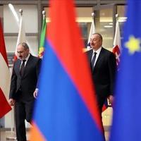 Aliyev, Pashinyan discuss peace process on summit anniversary